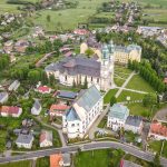 Krzeszów, Główny Szlak Sudecki