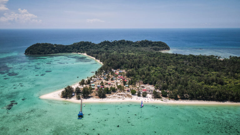 Mantanani Islands, Borneo