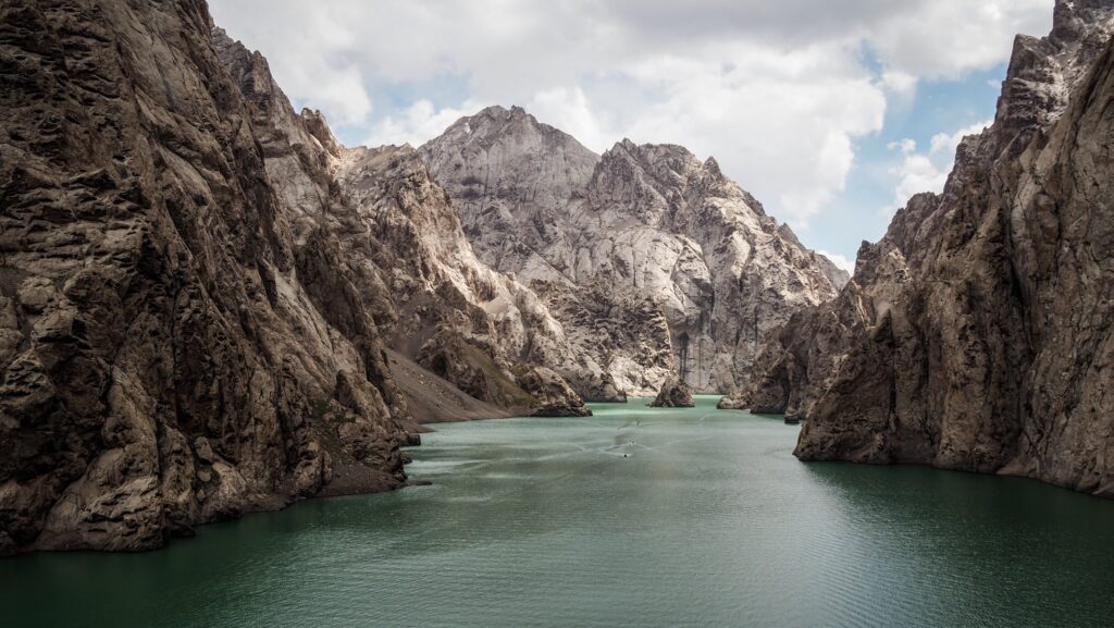 Kel Suu, Kyrgyzstan
