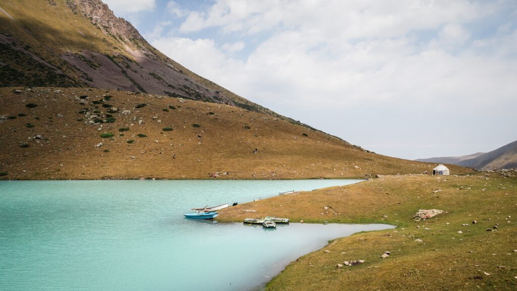 Kol Tor, Kyrgyzstan