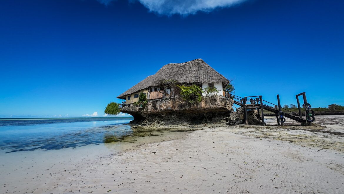 Zanzibar: A Traveler’s Guide to the Spice Islands Zanzibar, Tanzania